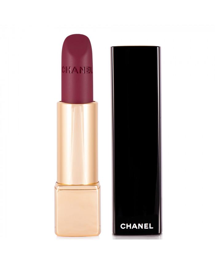 Chanel L'Amoureuse (47) Rouge Allure Velvet Review & Swatches