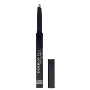 This waterproof eye liner will define and enhance your eyes so smoothly and effortlessly thanks to its unique retractable bevel tip.