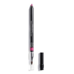 That perfect finish becomes reality with a lip liner that is incredibly easy to use. It glides on with a clean, full line that enhances lip volume. It also comes with a built-in brush to blend lines and apply lipstick, as well as the sharpener.