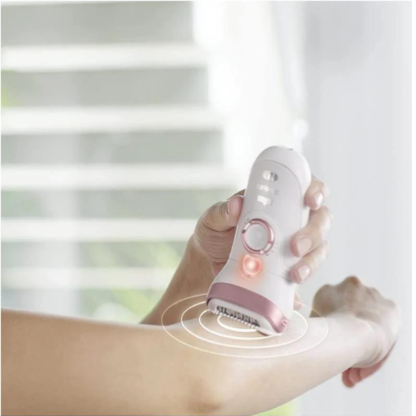 Silk-épil 9 SkinSpa SensoSmart Wet & Dry epilator with 13 extras incl.