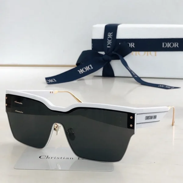 Dior Club M4U White